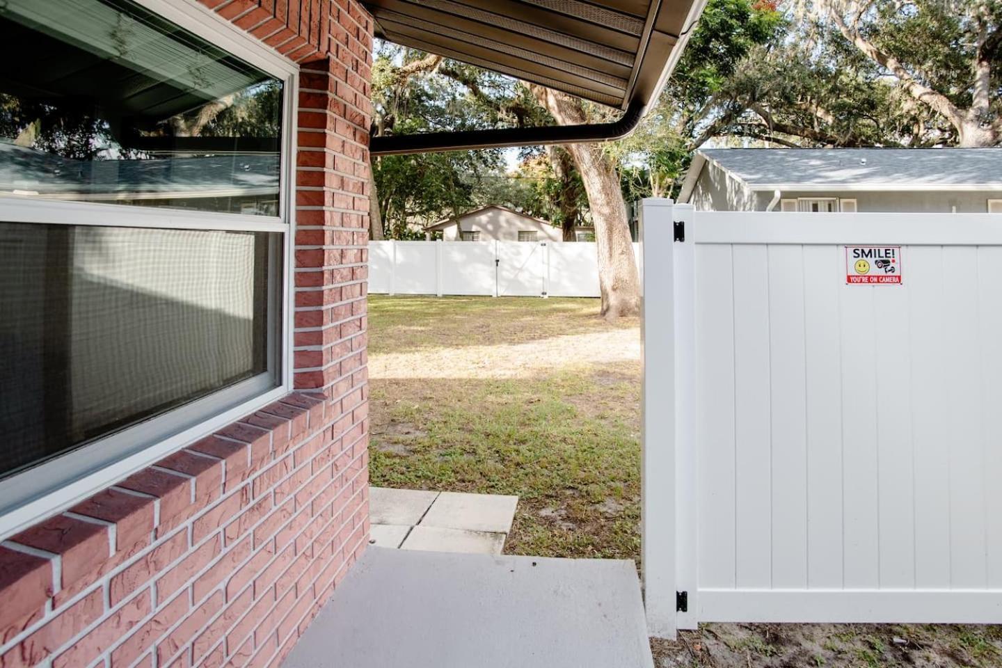 Walk Everywhere! 1-Bedroom Gem In Downtown Hub New Port Richey Exteriör bild