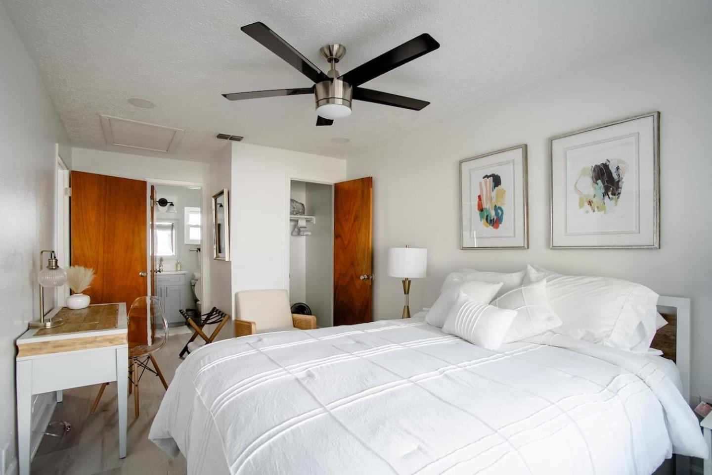 Walk Everywhere! 1-Bedroom Gem In Downtown Hub New Port Richey Exteriör bild