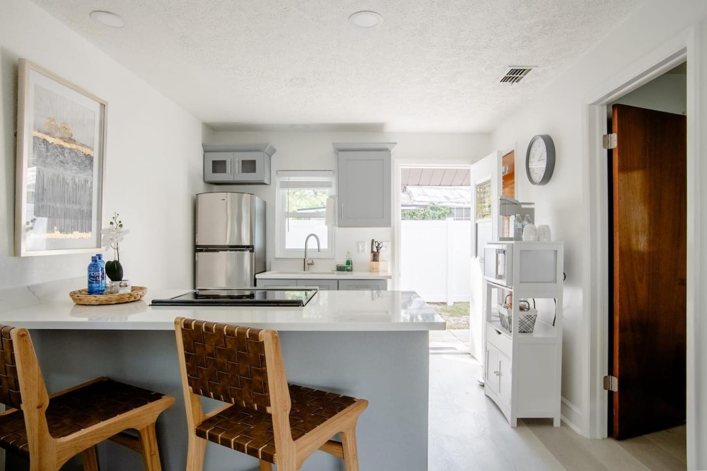 Walk Everywhere! 1-Bedroom Gem In Downtown Hub New Port Richey Exteriör bild