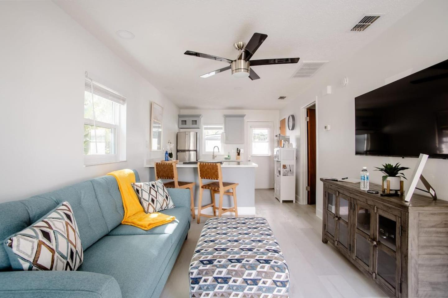 Walk Everywhere! 1-Bedroom Gem In Downtown Hub New Port Richey Exteriör bild